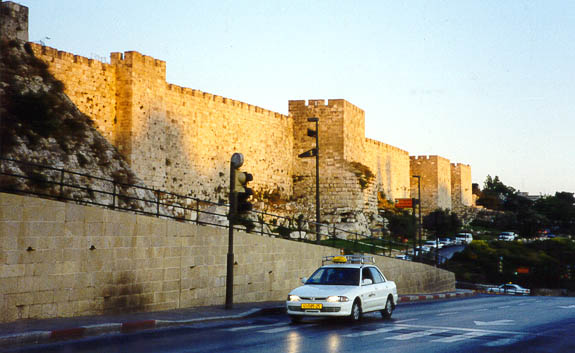 israel/Jerus-walls.jpg